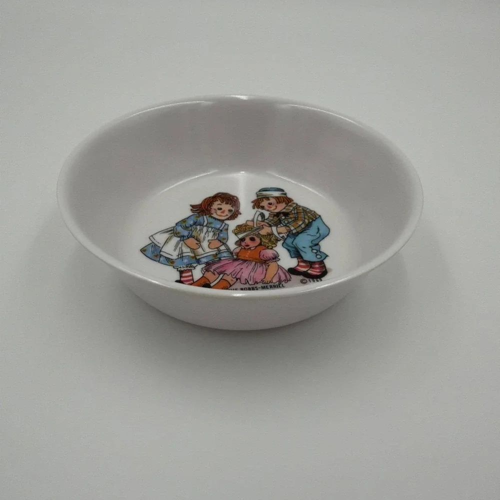 Vintage‎ Oneida Deluxe Raggedy Ann and Andy Melamine Bowl 1969 White 3258 5in